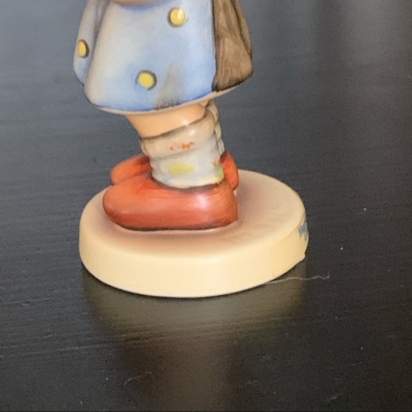 Love Petals - Hummel Figurine #804 TMK8 - Picture 7 of 13